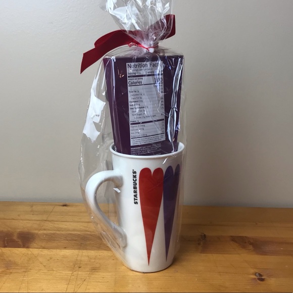 Valentine's Starbucks Tall Heart Mug Gift Set - Picture 2 of 4